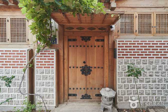서울 종로구 서촌의 독특한 숙박 경험, 일독일박 소개 6