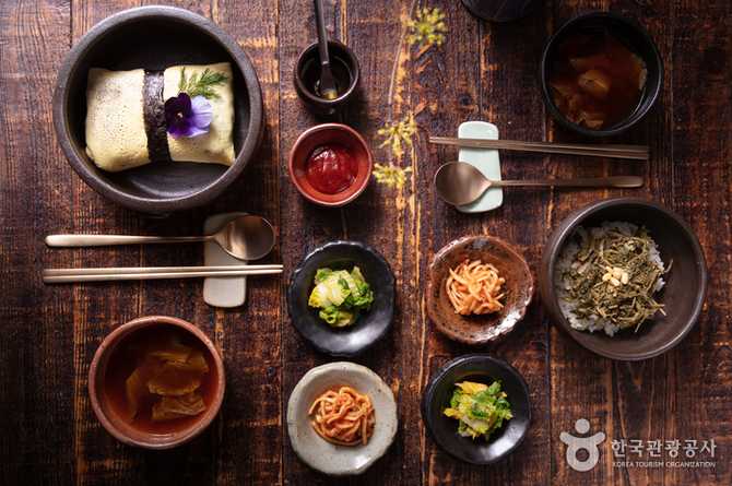 친환경 재료로 건강한 식사를 제공하는 자연주의 레스토랑 소개 6