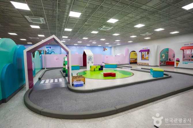 Busan Math Culture Center - image 6