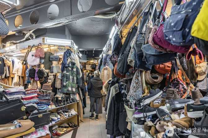 Explore Cheongja Import Market - image 10