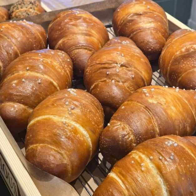 서울 중구 복이당 카페: 수제 소금빵과 따뜻한 분위기 6
