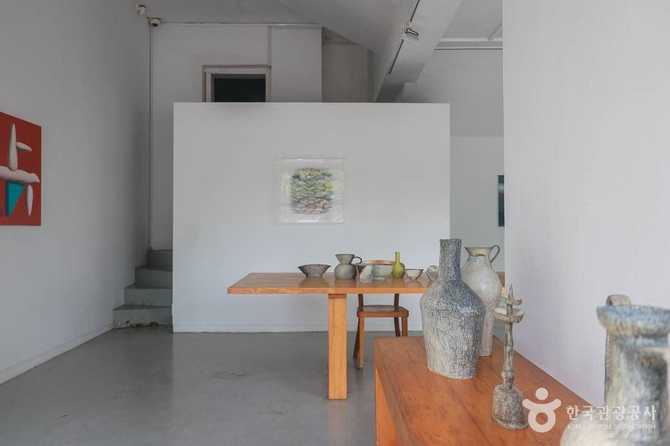 Discover Baik Haeyoung Gallery - image 9