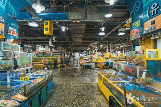 Garak Fish Market - image 5