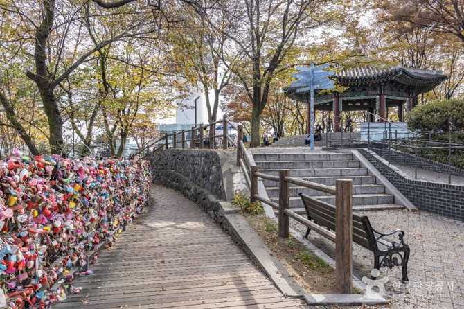 Namsan Palgakjeong - image 5