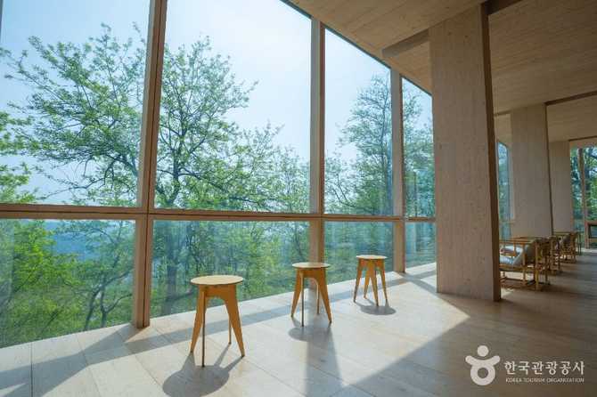 Inwangsan Forest Rest Area - image 5