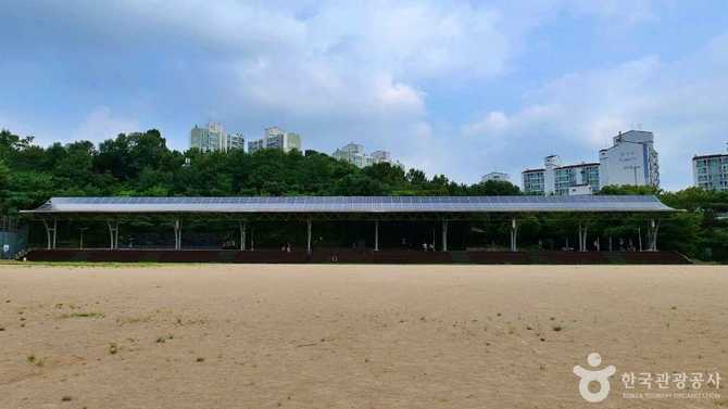 Gocheok Neighborhood Park - image 6