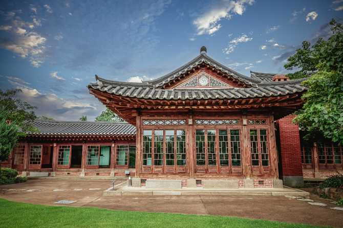 Discover the Historic Baek Inje - image 8
