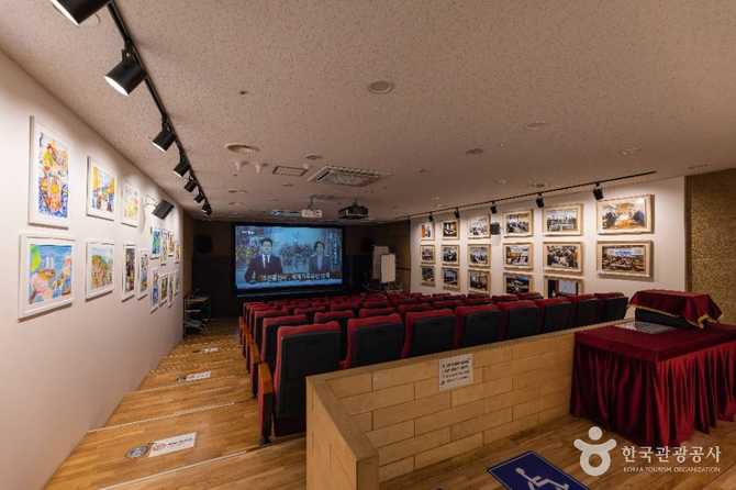 Chosun Communication History Museum - image 12