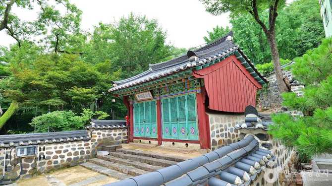 Experience Traditional Culture at Gwangh - image 6