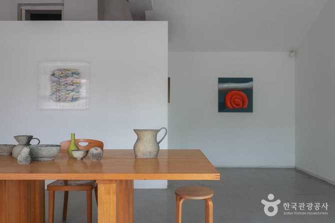 Discover Baik Haeyoung Gallery - image 8