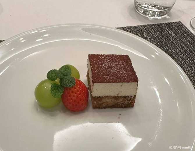 Discover Authentic French Cuisine in - image 6