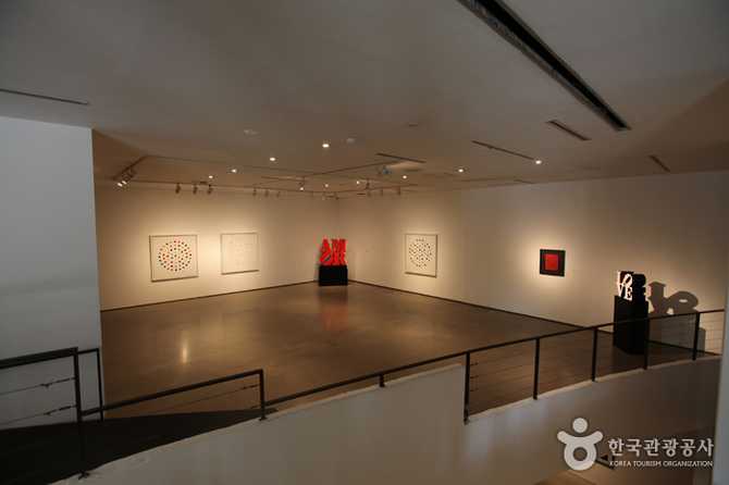 Gallery Hyundai - image 7