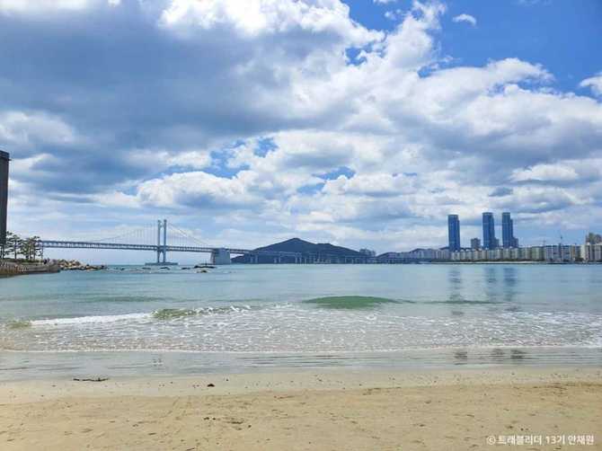 부산 광안리해수욕장 여행 가이드: 아름다운 해변과 야경 명소 소개 7