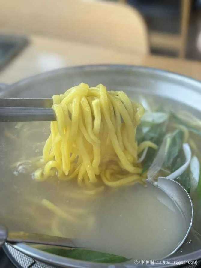 황도바지락칼국수: 신선한 해산물과 깔끔한 맛의 대표 맛집 7