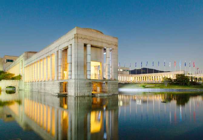 Discover the War Memorial of - image 12