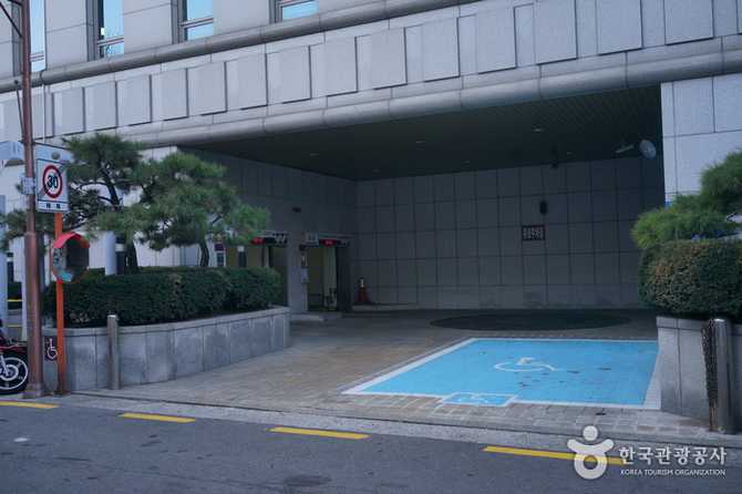 Discover Seoul Yakryeong Market - image 15