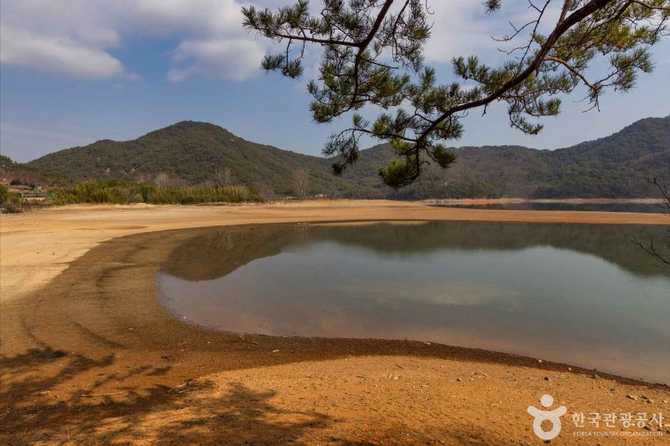 Hae Dong Suwon Reservoir - image 14