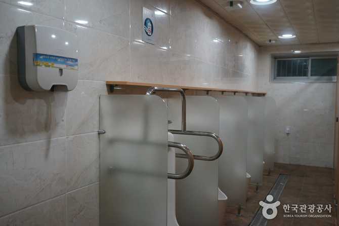 서울풍물시장 안내 및 방문 정보 | 전통과 현대가 어우러진 대표 벼룩시장 21