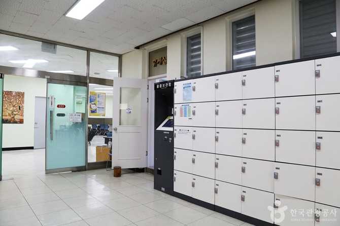 Busan Metropolitan Central Library - image 17