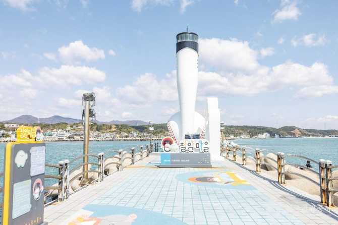부산 기장군 칠암항 야구 등대와 자연 명소 여행 가이드
