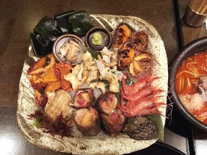 서울 강남구 신사동 해물 맛집, 신선한 해산물과 프라이빗 공간이 매력적인 '바랗'