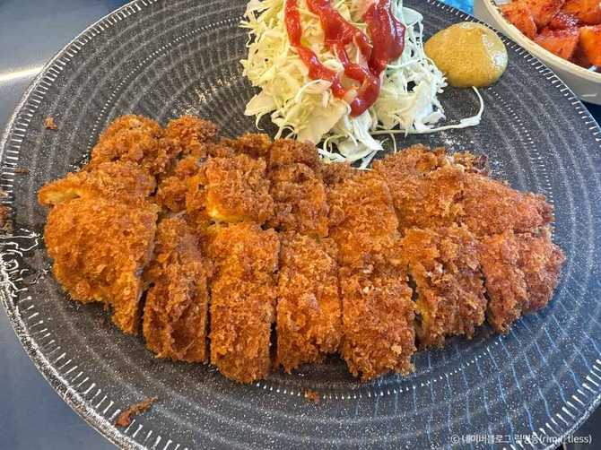 한성돈까스: 30년 전통의 건강하고 바삭한 돈까스 맛집