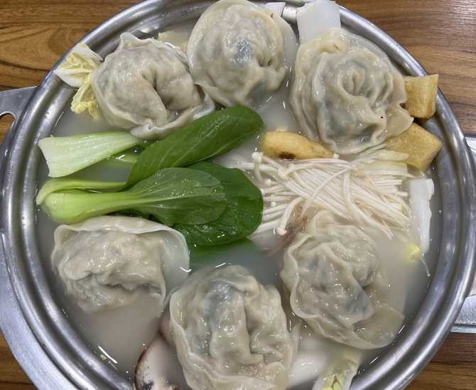 서울 종로구 맛집, 국시랑만두의 만두전골과 국수 맛집 소개