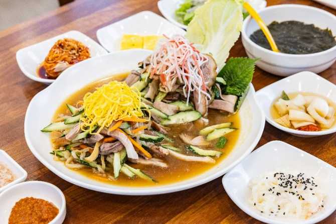 부평족발골목: 부산의 대표 족발 맛집과 방문 정보 2