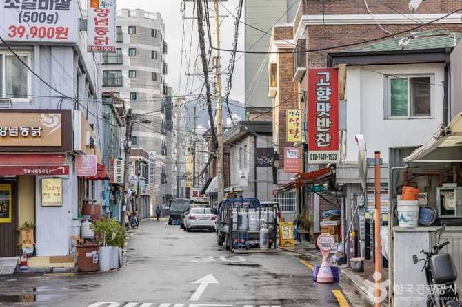 Discover the Charm of Jeongneung - image 10