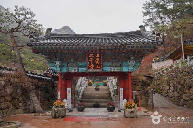 서울 삼천사: 역사와 문화유산이 살아 숨쉬는 사찰 안내 2