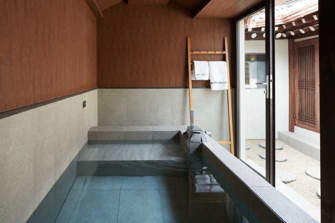 Experience Traditional Korean Hanok Stay - image 1