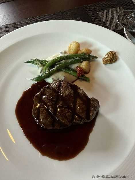 Discover Dugaheon Restaurant - image 3