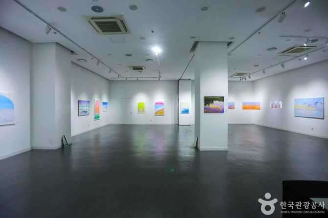 Discover the Best Cultural Experience - image 3