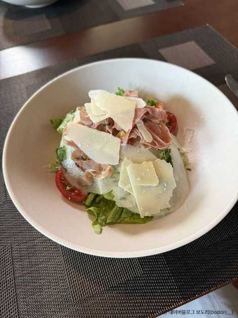 Discover Dugaheon Restaurant - image 5
