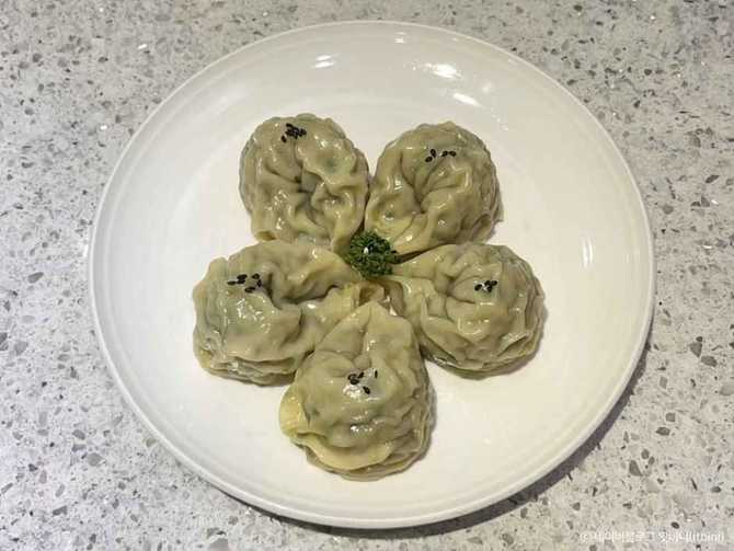 강남 곰바위 맛집: 40년 전통 한우구이와 곱창전골의 명소 5