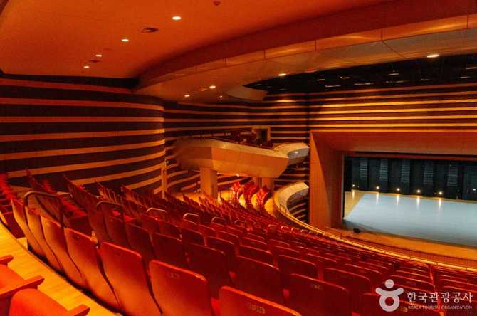 상명아트센터 소개 및 공연 정보 | 서울 종로구 위치와 관람 팁 6