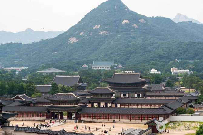 Gyeongbokgung Palace - image 7