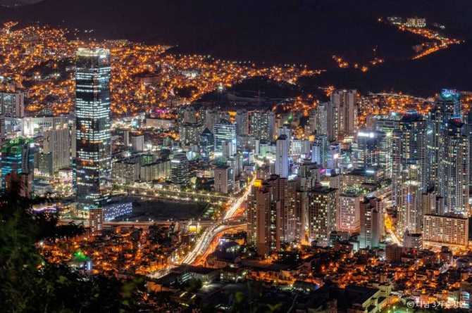 부산 황령산 전망대 가이드: 야경과 자연을 동시에 즐기는 최고의 명소 6