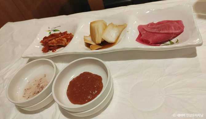 서촌돌솥: 한옥 분위기와 건강한 돌솥비빔밥 맛집 소개 6