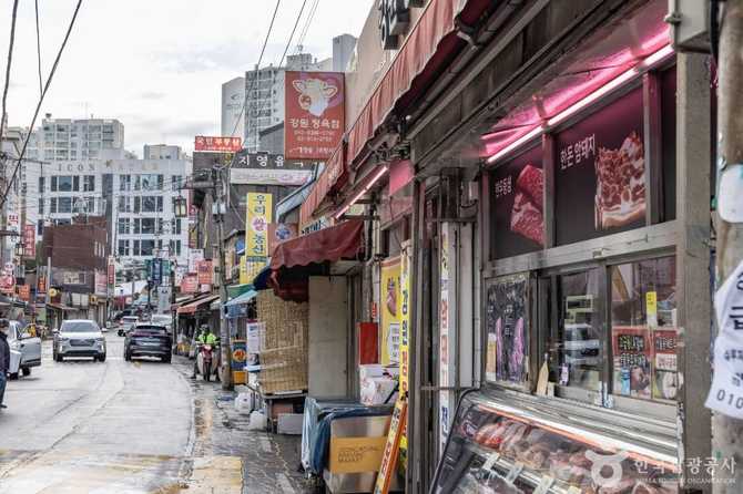Discover the Charm of Jeongneung - image 16