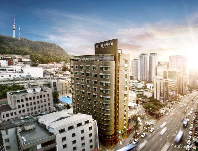 서울프린스호텔: 명동 중심 도심형 호텔로 편리한 교통과 다양한 서비스 제공