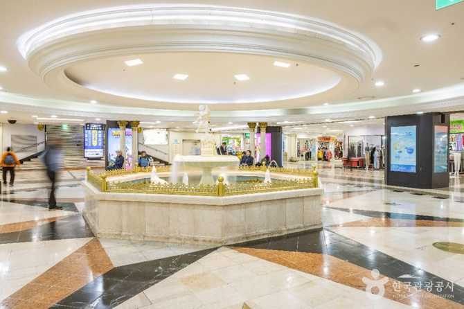 Explore Busan Seomyeon Underground Shopp - image 2