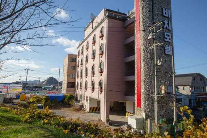 Beach Condo Motel in Taean - image 2