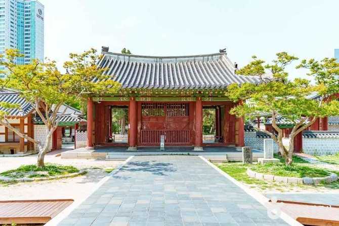 서울 동관왕묘: 중국 고전 관우 사당과 역사적 의미