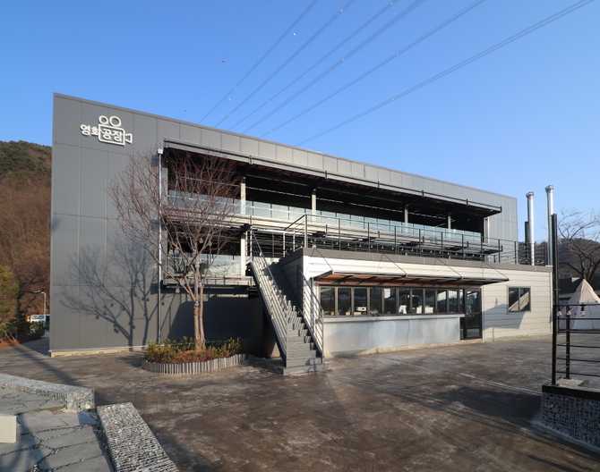 양산 영화공장: 프라이빗 영화관과 특별한 관람 경험