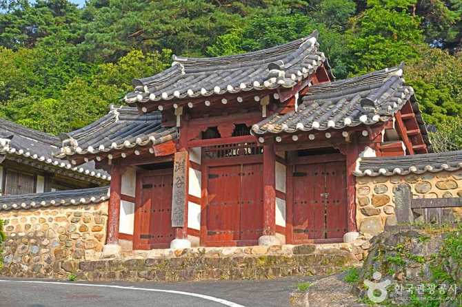 장흥 연곡서원: 조선 후기 학문과 덕행을 기리다