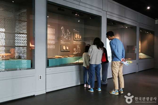 Explore the Busan Dongsam - image 5