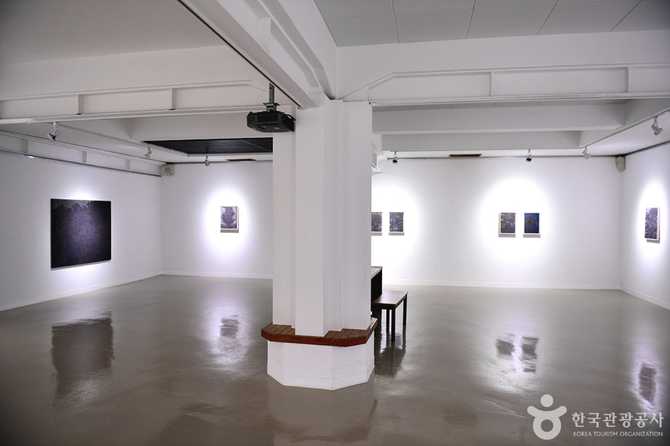 Visit Jeondong Art Museum - image 7