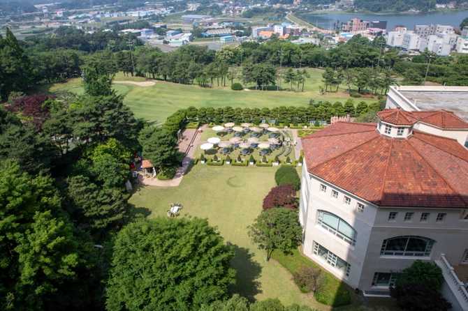 Luxury Hotel & Resort Near - image 10