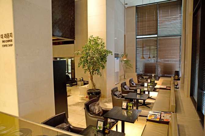 The Riverside Hotel Seoul - image 7